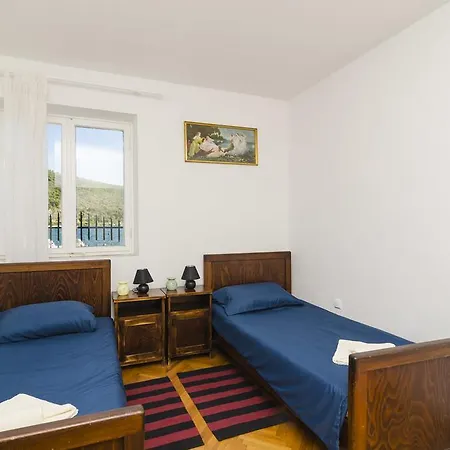 Holiday Kim Holiday home Mokosica
